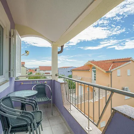 Milka Apartman Vodice