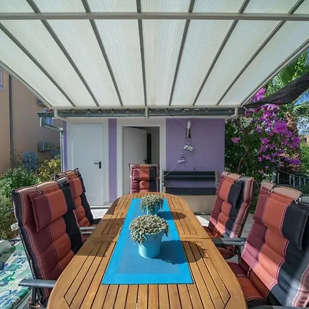 Milka Apartment Vodice