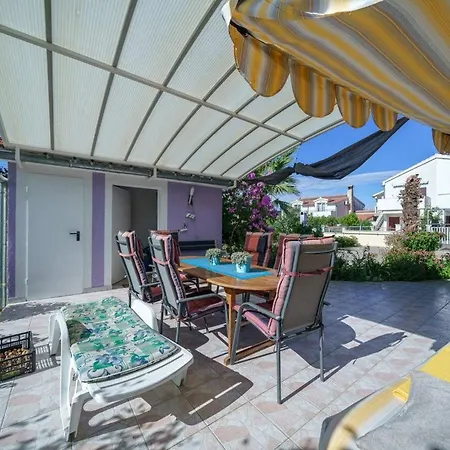 Apartment Milka Vodice